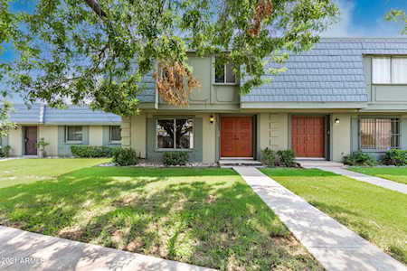 2032 W Highland Avenue Phoenix, AZ 85015