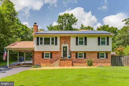 37006 Lakeland Dr W Mechanicsville, MD 20659