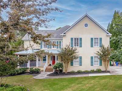 4985 Delverton Ct Dunwoody, GA 30338