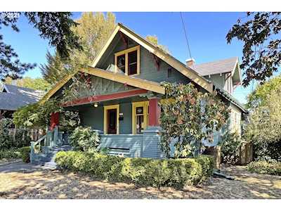 7603 SE Ellis St Portland, OR 97206