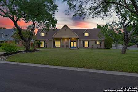 207 Lochaven Ln Castle Hills, TX 78213