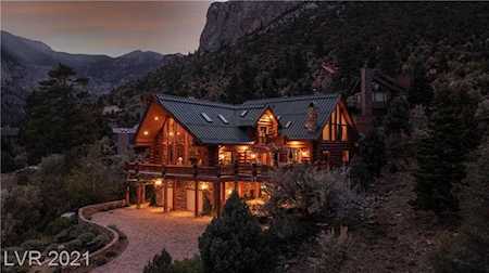 276 Seven Dwarfs Rd Las Vegas, NV 89124