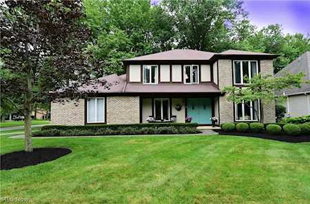 30052 Persimmon Dr Westlake, OH 44145