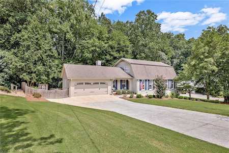 1648 Damon Ct Dunwoody, GA 30338