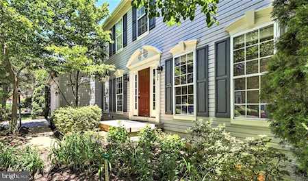20936 Capilano Ct Ashburn, VA 20147