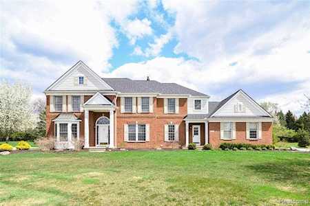 10470 Fellows Hill Dr Plymouth Twp, MI 48170