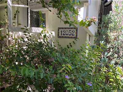 12052 Laurel Terrace Dr Studio City, CA 91604