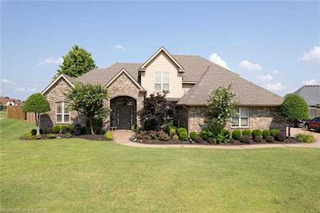 505 Two Sisters Ct Fort Smith, AR 72916