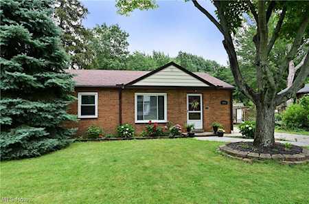 1483 Northview Rd Rocky River, OH 44116