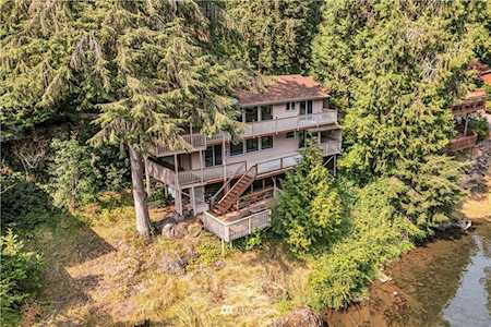 2427 Kalama River Rd Kalama, WA 98625