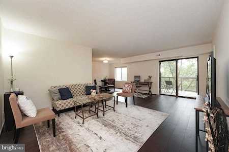 8350 Greensboro Dr #424 Mclean, VA 22102