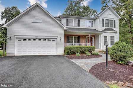 601 Austin Ln Herndon, VA 20170