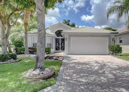 7737 Lighthouse Point Lane Lake Worth Beach, FL 33467