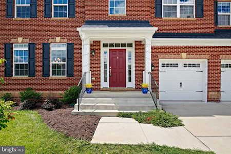 8810 Wellford Dr Ellicott City, MD 21042