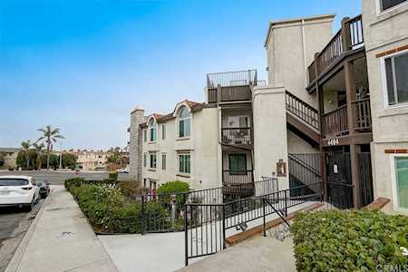 4494 Mentone St #2 Ocean Beach (San Diego), CA 92107