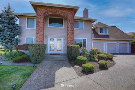 1920 Parkview Dr NE Tacoma, WA 98422
