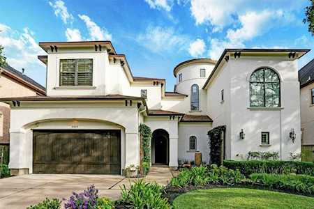 5515 Huisache St Houston, TX 77081