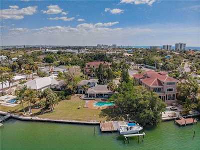 276 N Washington Dr Sarasota, FL 34236
