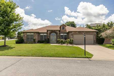 226 Stoney Pointe Dr Hollister, MO 65672
