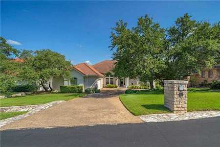 23 Camwood TRL The Hills, TX 78738