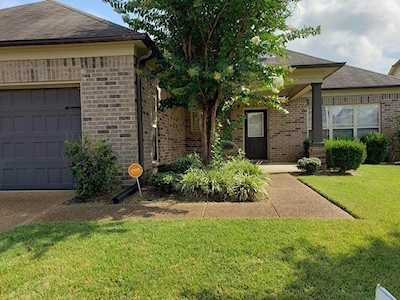 8765 Stony Glen Dr Bartlett, TN 38133
