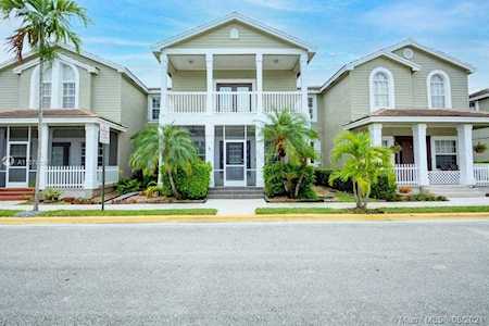10577 NW 56th Place #10577 Coral Springs, FL 33076