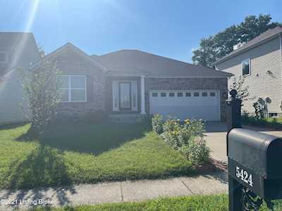 5424 Bannon Crossings Dr Louisville, KY 40218