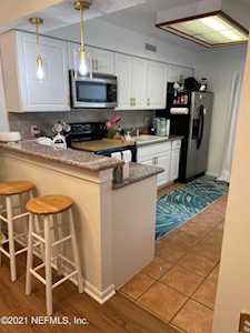 4814 Kingsmeadow Ln Jacksonville, FL 32217