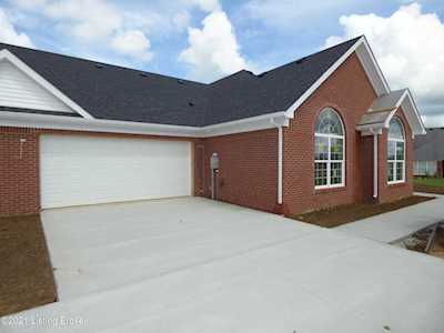 142 Woodgate Dr Mt Washington, KY 40047