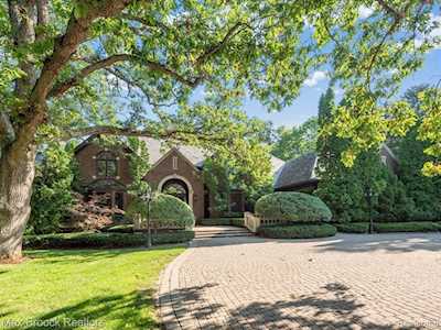 694 Rudgate Rd Bloomfield Hills, MI 48304