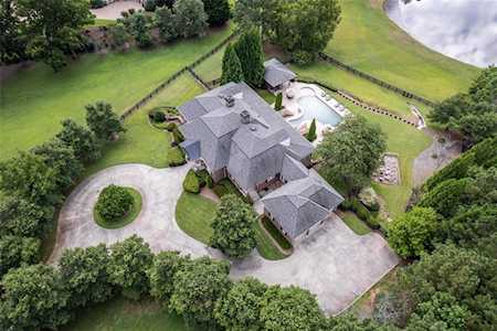 141 Allmond Ln Alpharetta, GA 30004