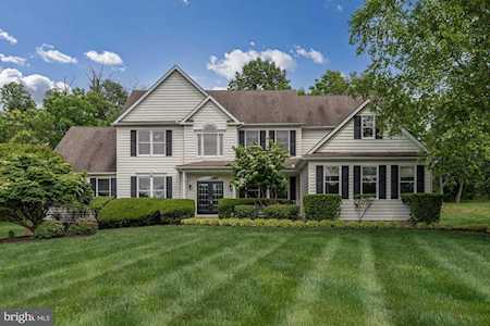 2817 Hunt Valley Dr Glenwood, MD 21738