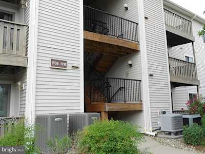 1910 Aspen Dr Plainsboro, NJ 08536
