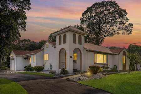 242 Miantonomo Dr Warwick, RI 02888