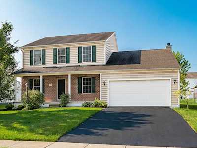 1614 Boxwood Drive Lewis Center, OH 43035