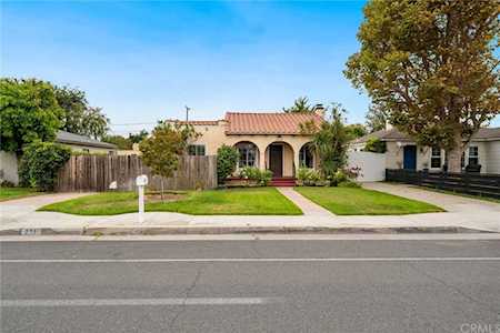221 Broadway Costa Mesa, CA 92627