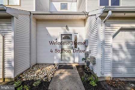 4 Saffron Dr Lumberton, NJ 08048