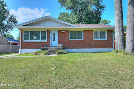 3603 Twin Oak Ln Louisville, KY 40219