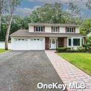 26 Harding Street Smithtown, NY 11787
