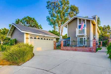 20 Laurel Tree Ln Irvine, CA 92612