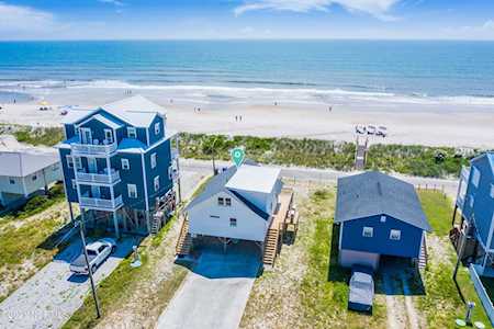 657 Ocean Drive North Topsail Beach, NC 28460