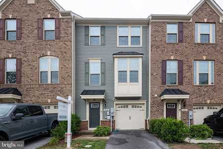 8105 Falcon Crest Dr Glen Burnie, MD 21061