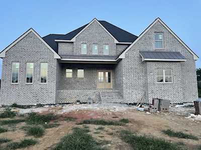 2533 Tom Austin Hwy Greenbrier, TN 37073