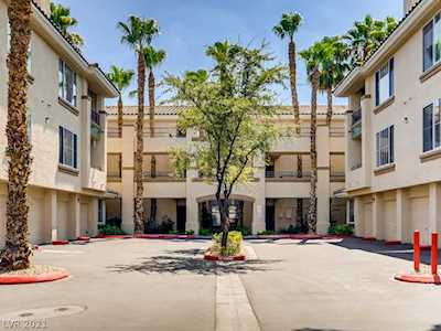 7111 S Durango Dr #106 Las Vegas, NV 89113