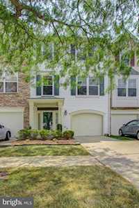 43521 Laidlow St Chantilly, VA 20152