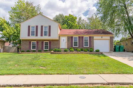 7908 Sunbury Ln Louisville, KY 40220