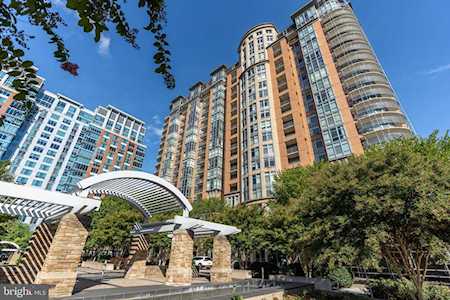 8220 Crestwood Heights #1601 Mclean, VA 22102