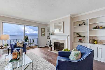 2950 St Johns Ave Jacksonville, FL 32205