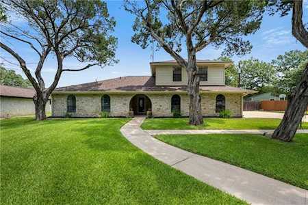 1205 Wood Rock DR Round Rock, TX 78681