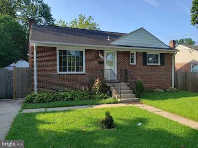 3522 Farthing Dr Silver Spring, MD 20906